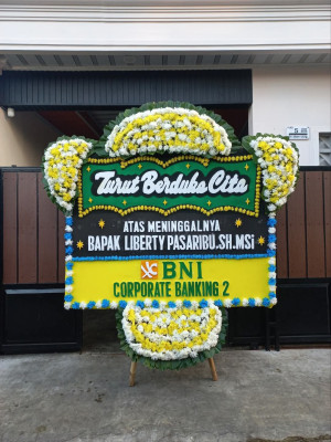 Papan Bunga Duka di Tanjung Uncang