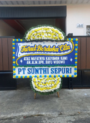Papan Bunga Duka di Tanjung Uncang